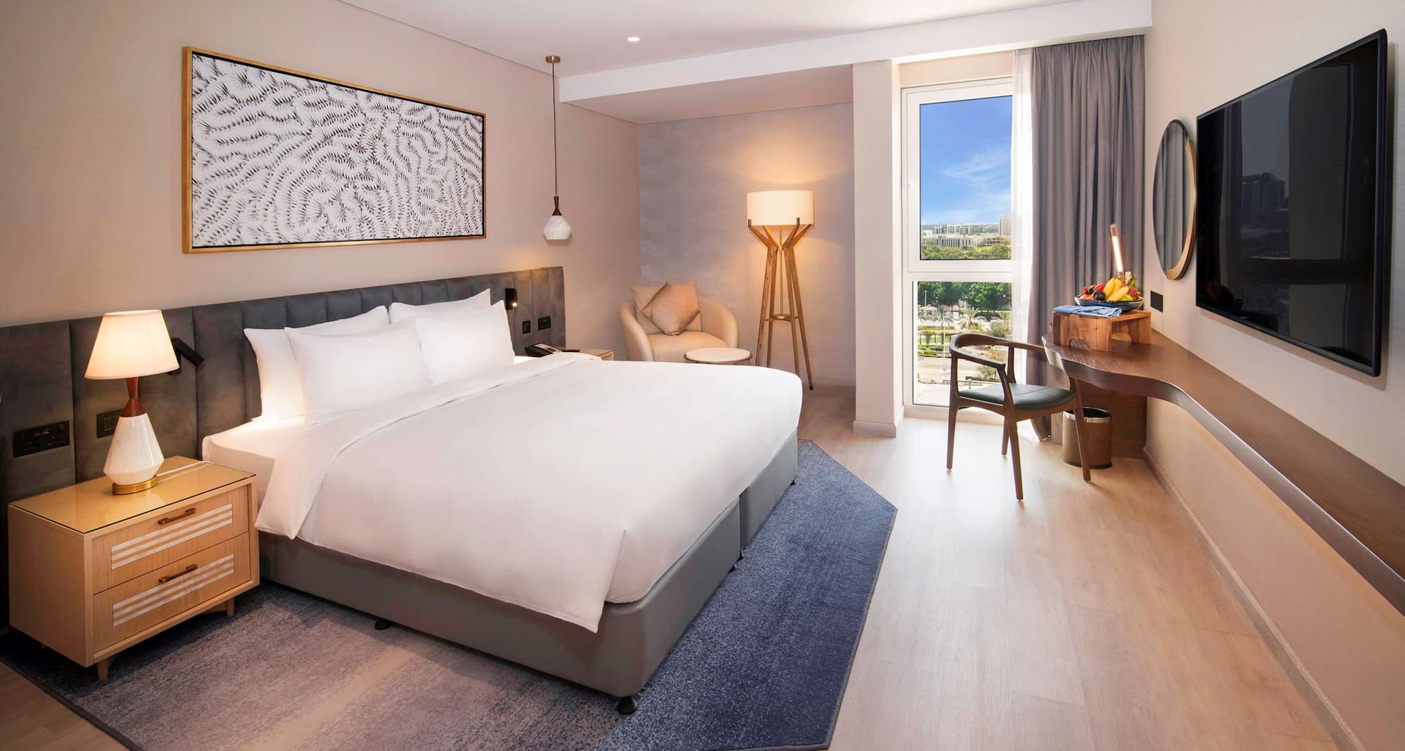 Radisson Blu Hotel and Resort, Abu Dhabi Corniche - Executive Room with lounge privileges