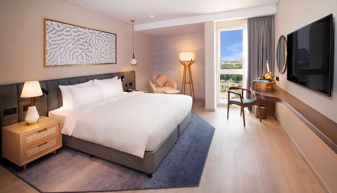 Radisson Blu Hotel & Resort, Abu Dhabi Corniche - Executive Room with lounge privileges