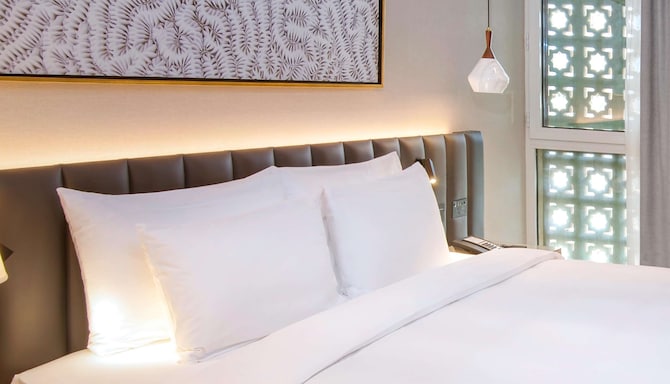 Radisson Blu Hotel & Resort, Abu Dhabi Corniche - Superior Room