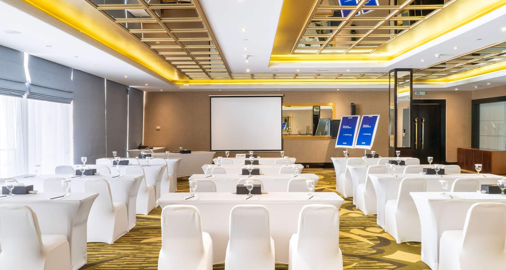 Radisson Blu Hotel and Resort, Abu Dhabi Corniche - Saadiyat Ballroom