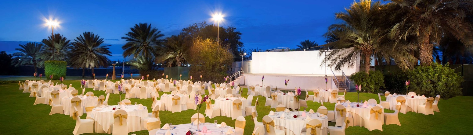 Radisson Blu Hotel and Resort, Abu Dhabi Corniche - Garden Banquet