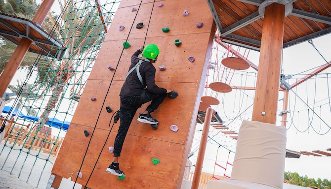 Radisson Blu Hotel and Resort, Abu Dhabi Corniche - The Adventure Park