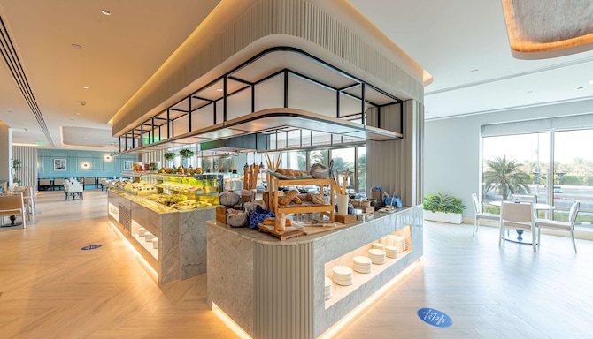 Radisson Blu Hotel and Resort, Abu Dhabi Corniche - La Terrazza