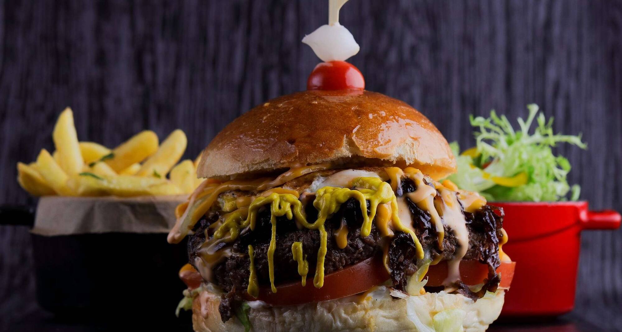 فندق ومنتجع راديسون بلو، العين، بار Pacos المكسيكي