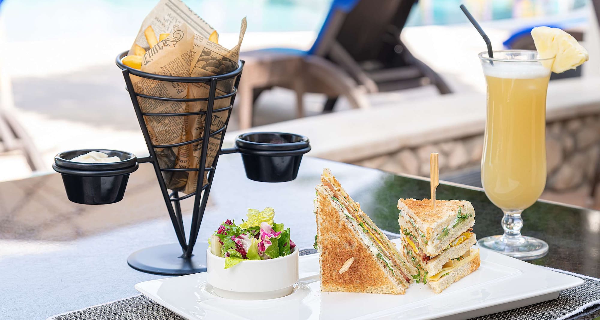 Radisson Blu Hotel & Resort, Al Ain - Club H