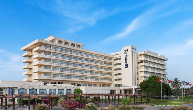 Radisson Blu Hotel & Resort, Al Ain - Exterior