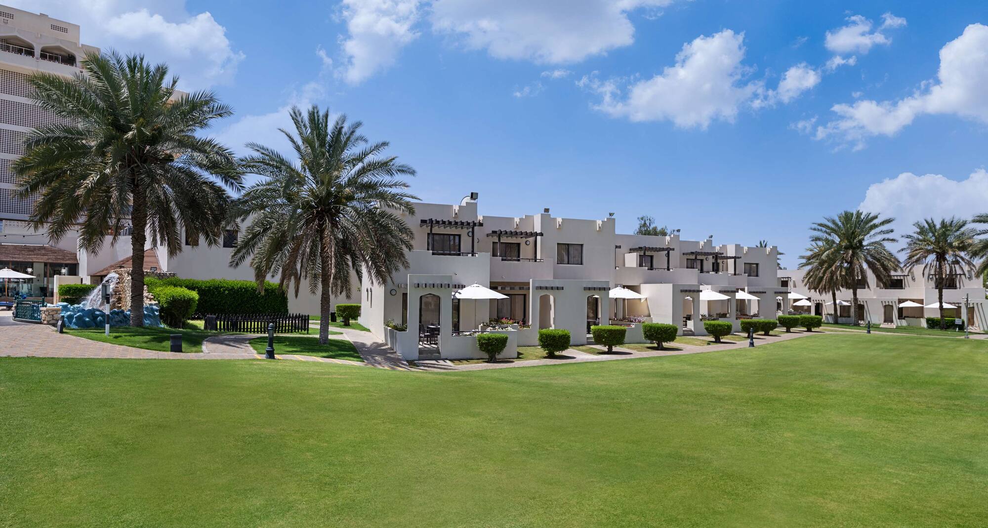 Radisson Blu Hotel & Resort, Al Ain - Exterior