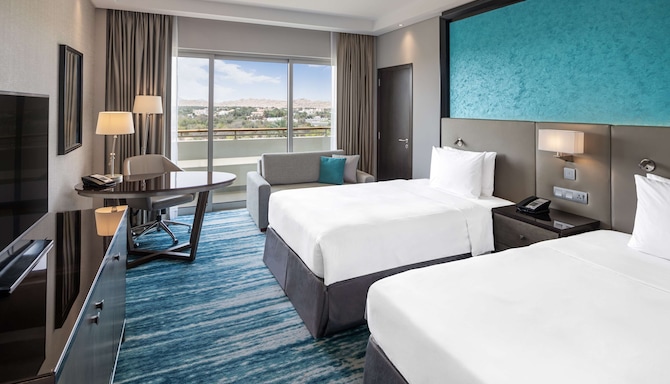 Radisson Blu Hotel & Resort, Al Ain - Superior Room with twin beds & balcony