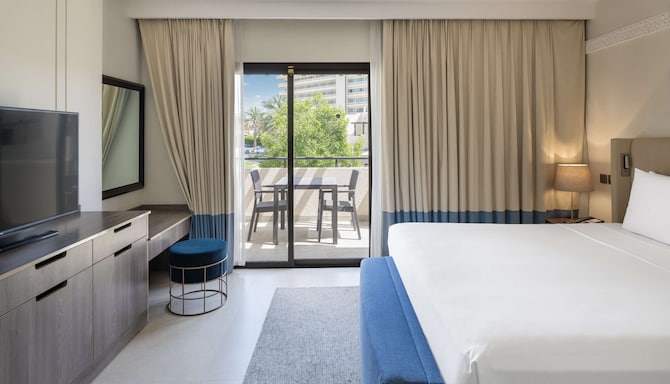 Radisson Blu Hotel & Resort, Al Ain - One Bedroom Duplex Villa