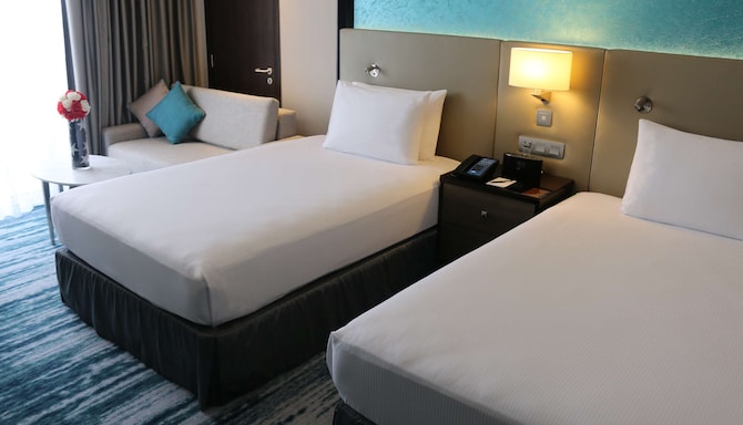 Radisson Blu Hotel & Resort, Al Ain - Deluxe Twin Room