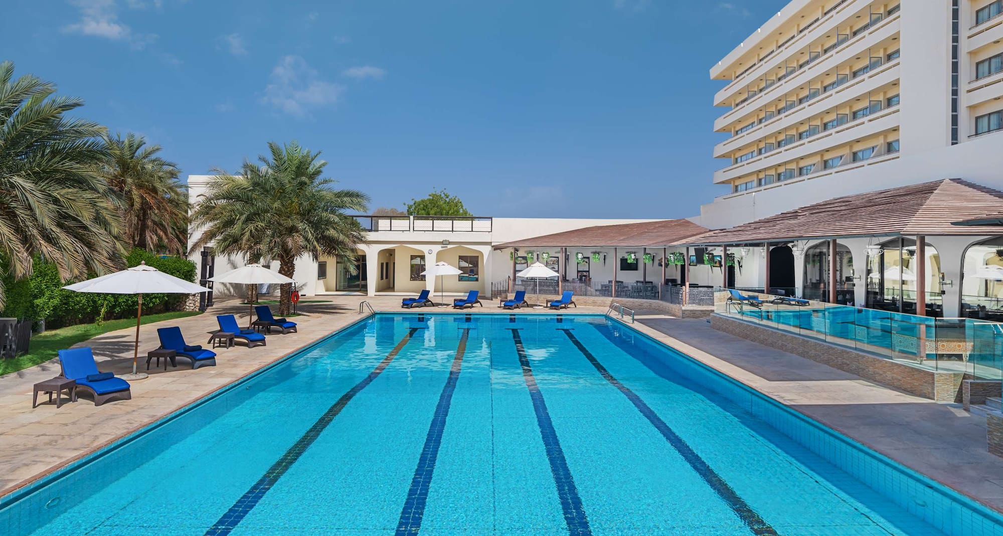 Radisson Blu Hotel and Resort, Al Ain - Lap Pool