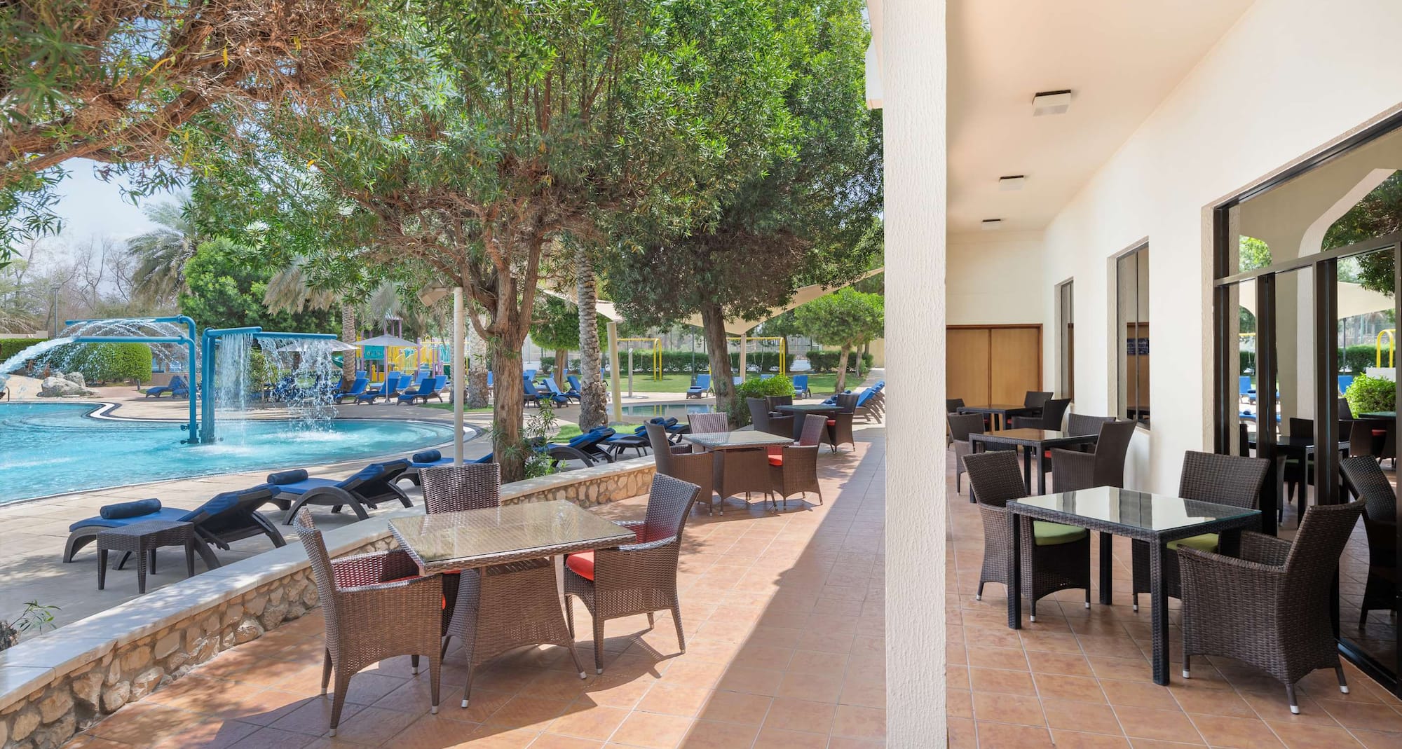 Radisson Blu Hotel & Resort, Al Ain - Club House Restaurant Outdoor
