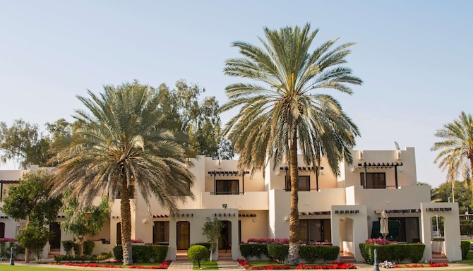 Radisson Blu Hotel & Resort, Al Ain - Villa exterior