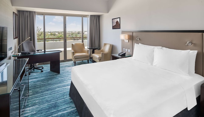 Radisson Blu Hotel & Resort, Al Ain - Junior Suite