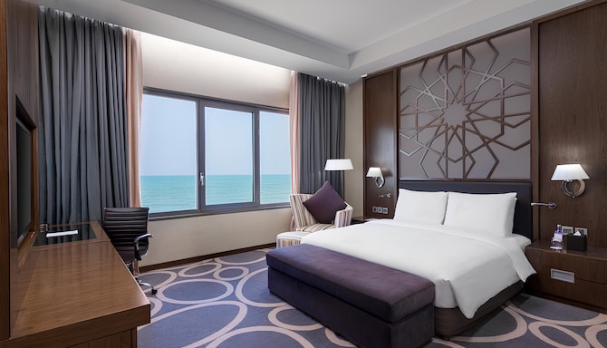 Radisson Blu Hotel & Resort, Sohar - Suite - Ocean View