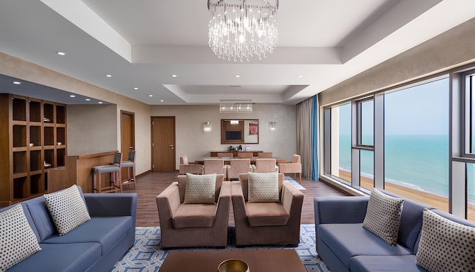 Radisson Blu Hotel & Resort, Sohar - Presidential Suite - Ocean View