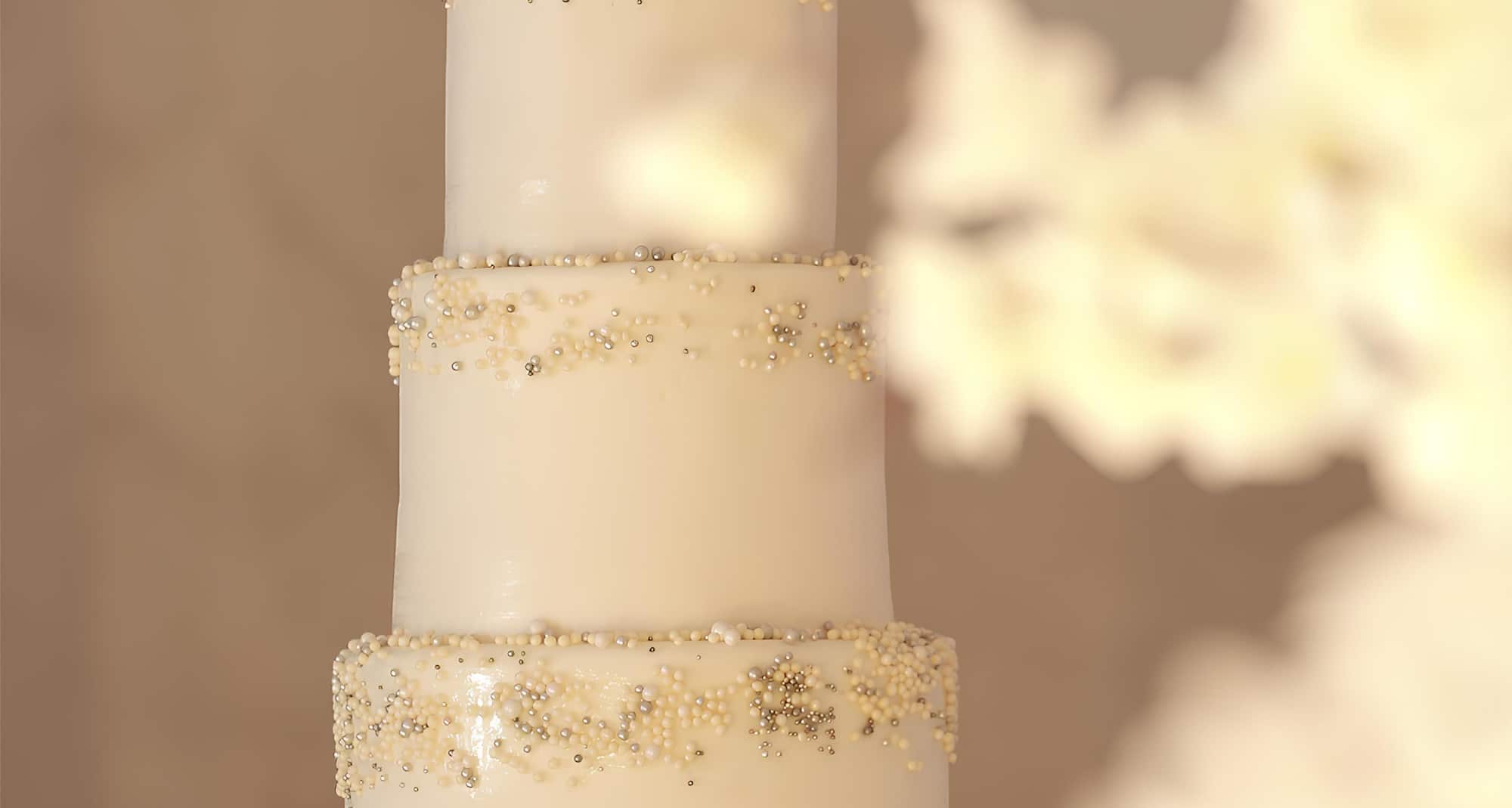 Radisson Blu Hotel and Resort, Sohar - Wedding Cake