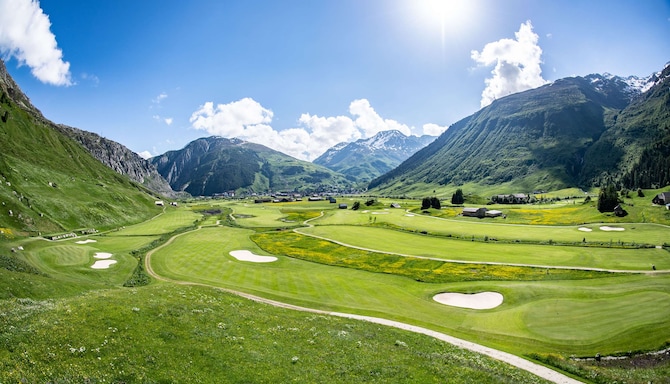 Radisson Blu Hotel Reussen, Andermatt - Parcours de golf à Andermatt