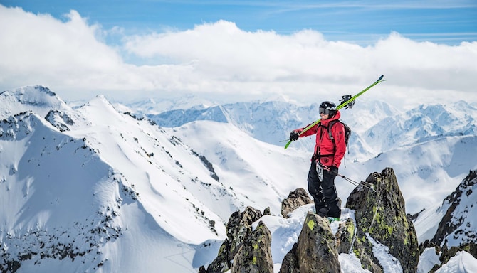 Radisson Blu Hotel, Reussen Andermatt - Freeride Skiing