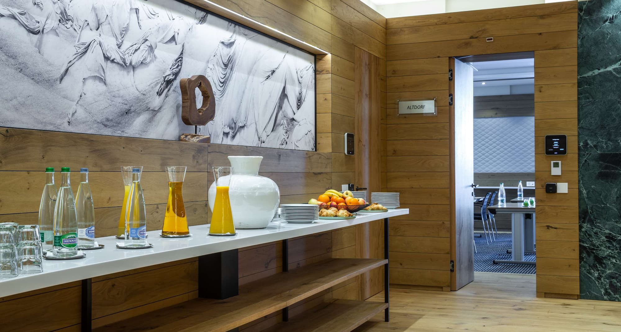 Radisson Blu Hotel Reussen, Andermatt – Tagungen und Veranstaltungen – Speisen