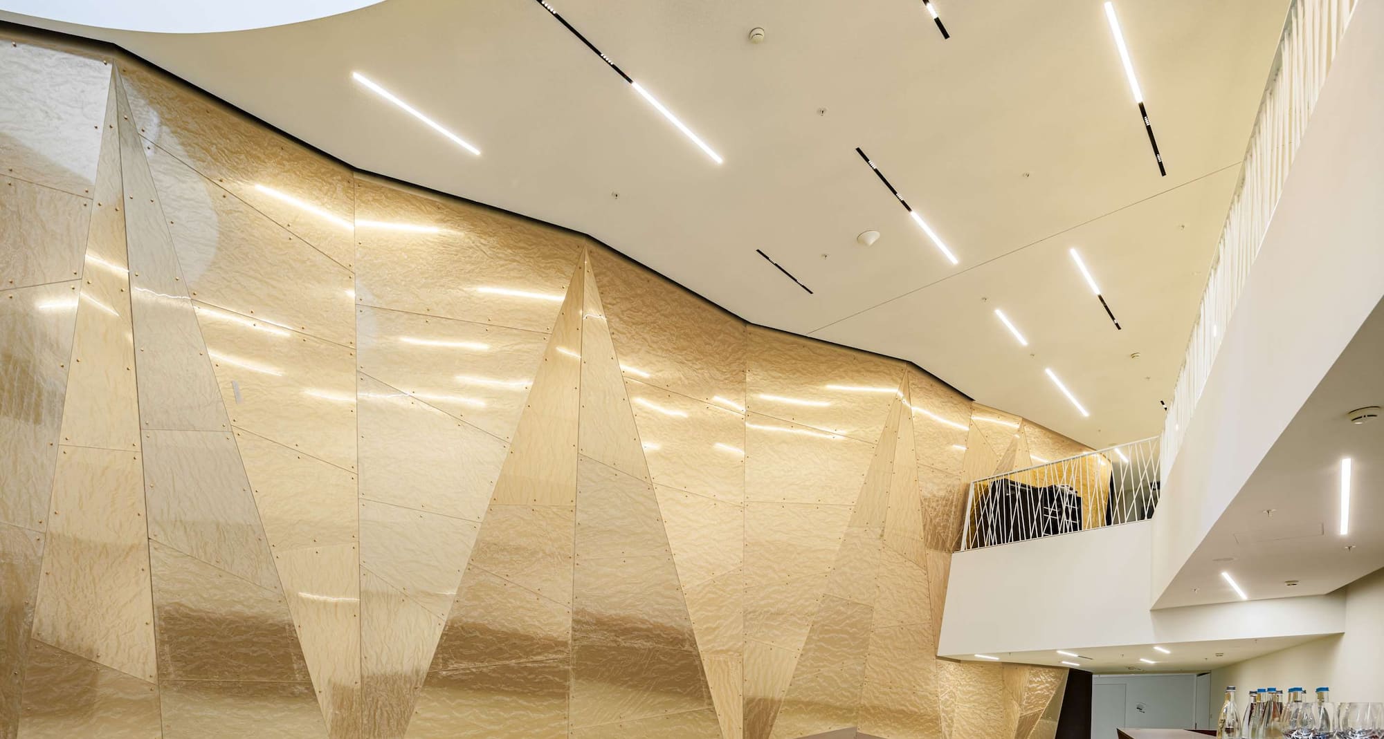 Radisson Blu Hotel Reussen, Andermatt – Konzerthalle – Foyer