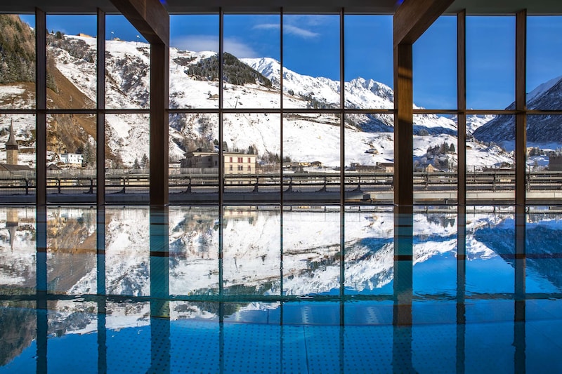 Radisson Blu Hotel Reussen, Andermatt - Pool