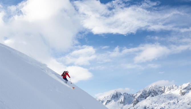 Radisson Blu Hotel, Reussen Andermatt - Skiing