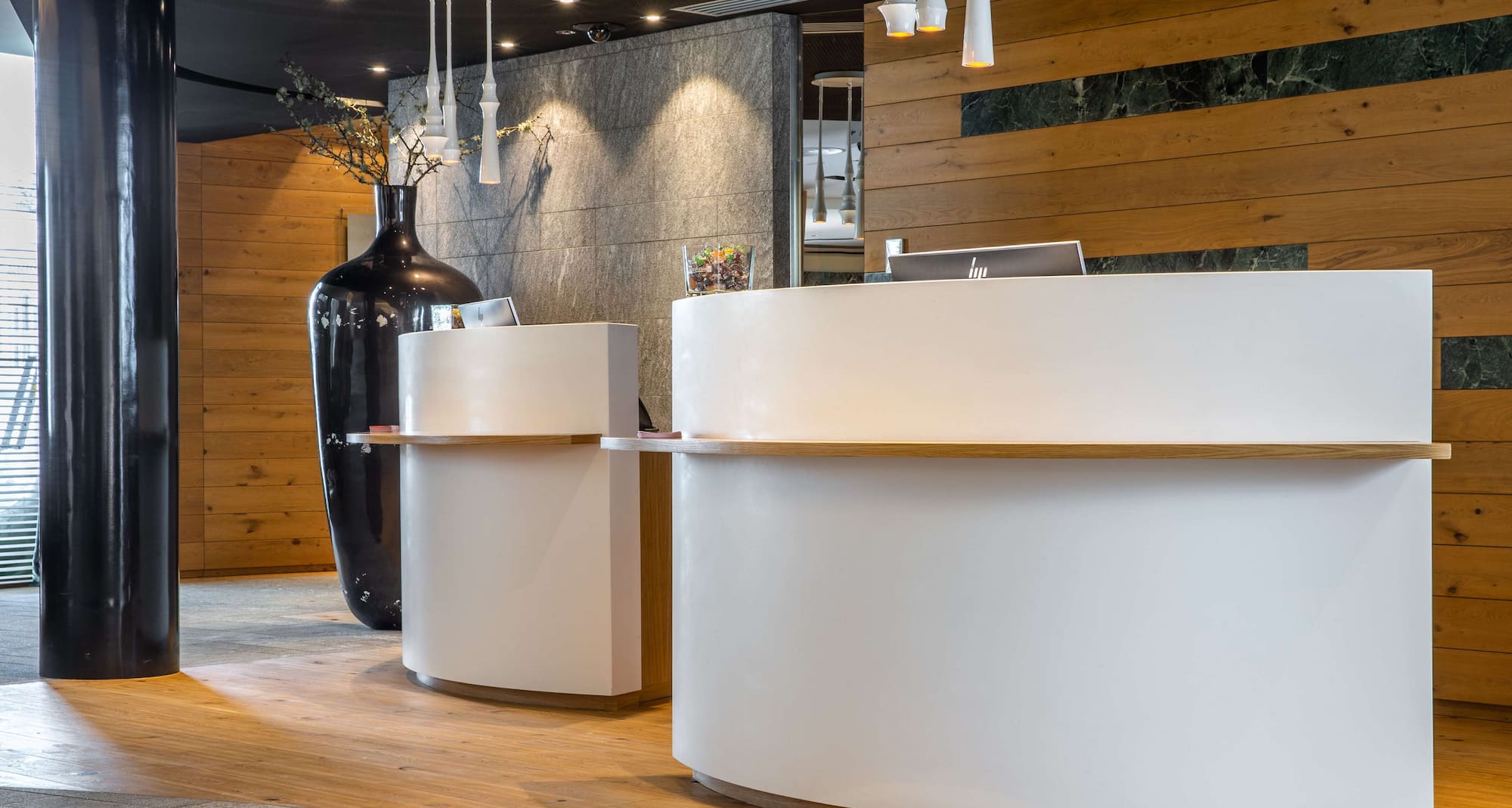Radisson Blu Hotel, Reussen Andermatt - Reception