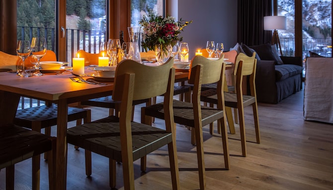 Radisson Blu Hotel, Reussen Andermatt - 3 Bedroom Residence Dining Table