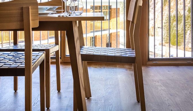 Radisson Blu Hotel, Reussen Andermatt - Residence Dining Table