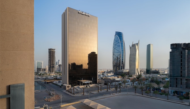 Radisson Blu Hotel, Riyadh Al Sahafa - Hotel Exterior