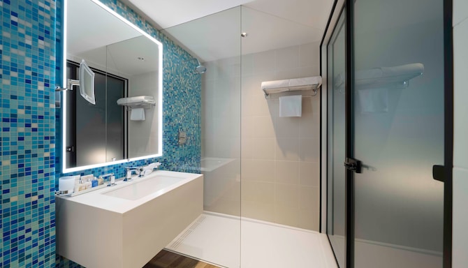 Radisson Blu Hotel, Riyadh Al Sahafa - حمام غرفة الضيوف
