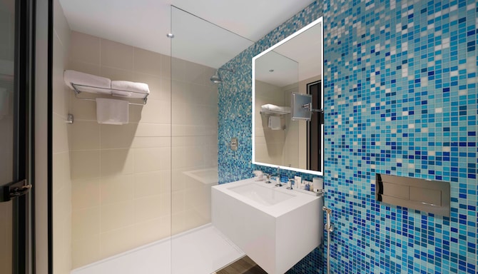 Radisson Blu Hotel, Riyadh Al Sahafa - حمام غرفة الضيوف