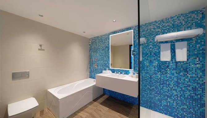 Radisson Blu Hotel, Riyadh Al Sahafa - حمام الجناح