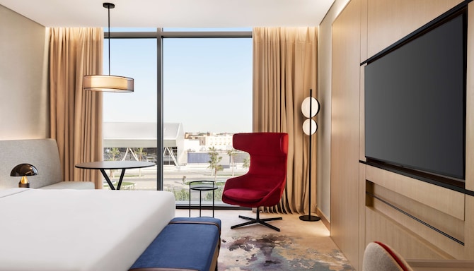 Radisson Blu Hotel, Riyadh Convention & Exhibition Center - Superior Room
