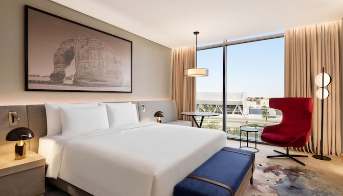 Radisson Blu Hotel, Riyadh Convention & Exhibition Center - Superior Room