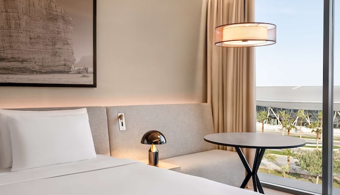 Radisson Blu Hotel, Riyadh Convention & Exhibition Center - Superior Room