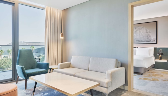 Radisson Blu Hotel, Riyadh Convention & Exhibition Center - Junior Suite with lounge access