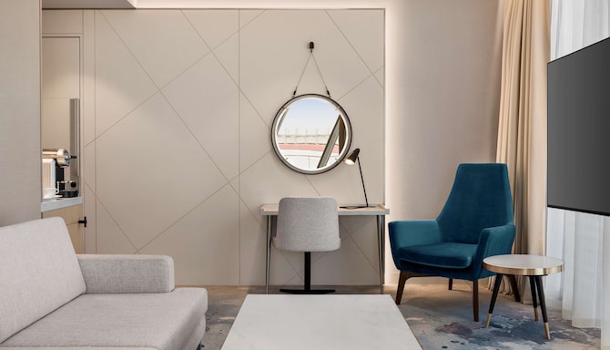 Radisson Blu Hotel, Riyadh Convention & Exhibition Center - Suite with Lounge Access