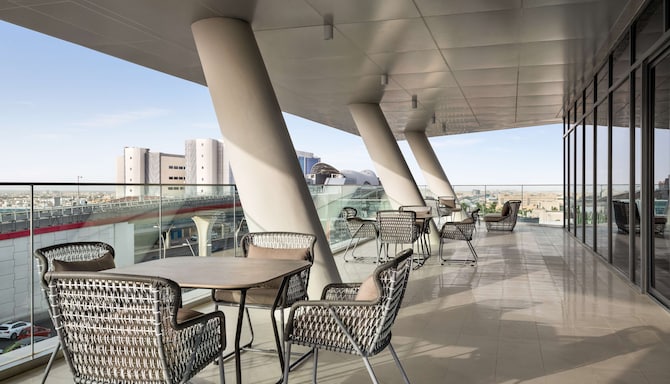 Radisson Blu Hotel, Riyadh Convention & Exhibition Center - Royal Suite with balcony and lounge access