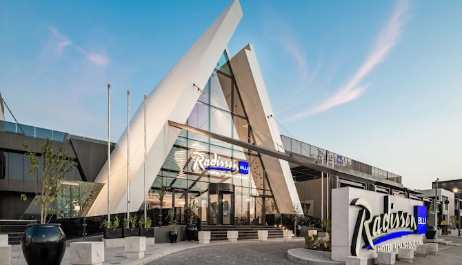 Radisson Blu Hotel, Riyadh Qurtuba - Exterior