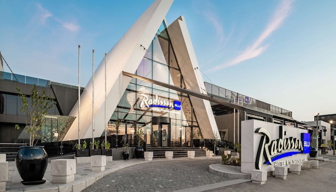 Radisson Blu Hotel, Riyadh Qurtuba - Exterior