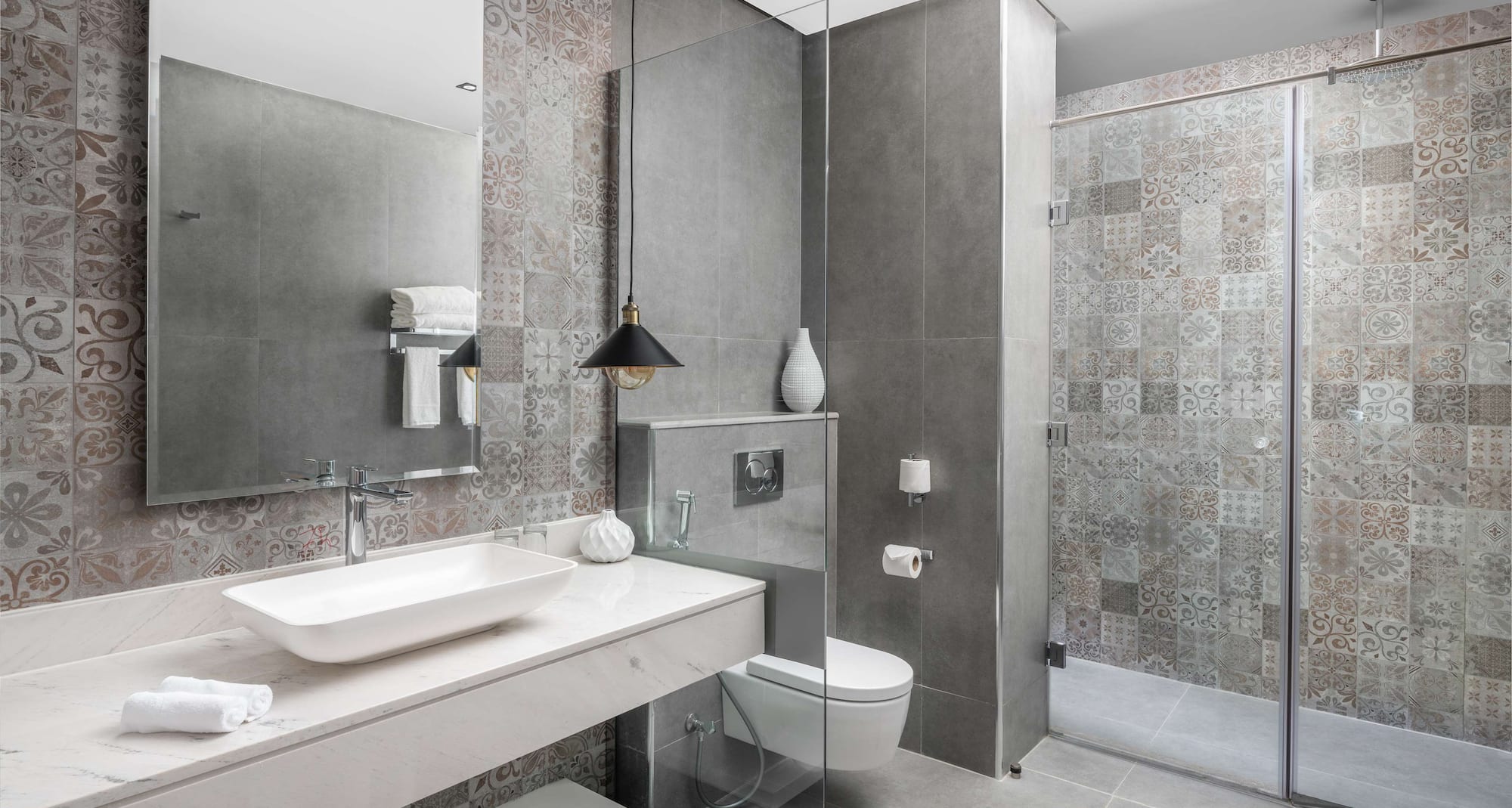 Radisson Blu Hotel, Riyadh Qurtuba - Standard Room bathroom