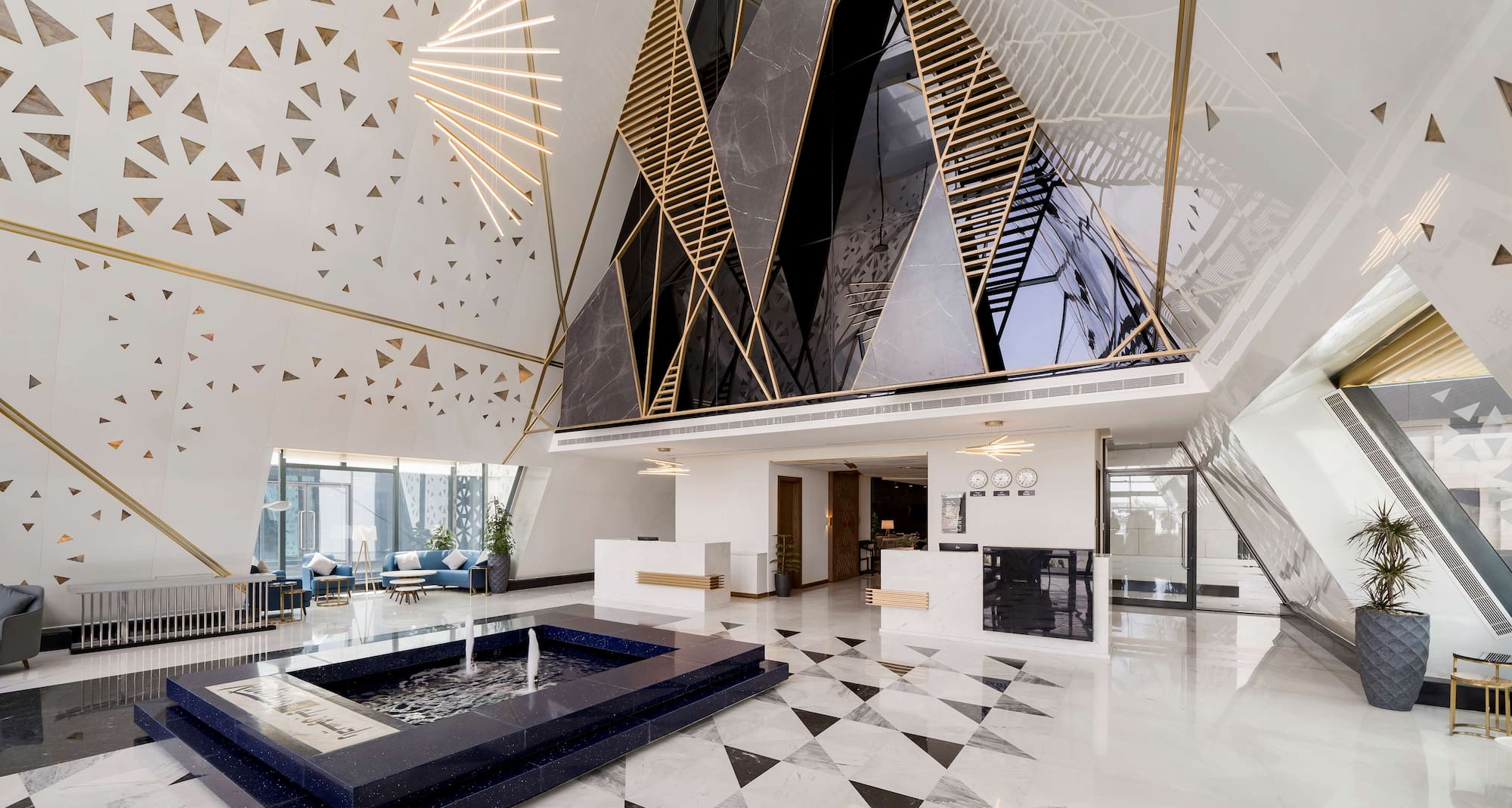 Radisson Blu Hotel, Riyadh Qurtuba - Lobby