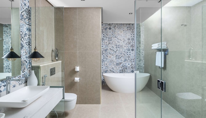 Radisson Blu Hotel, Riyadh Qurtuba - Suite bathroom