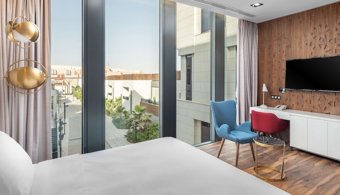 Radisson Blu Hotel, Riyadh Qurtuba - Bridge Suite - One Bedroom