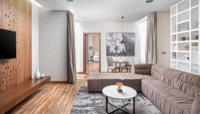 Radisson Blu Hotel, Riyadh Qurtuba - Bridge Suite - One Bedroom