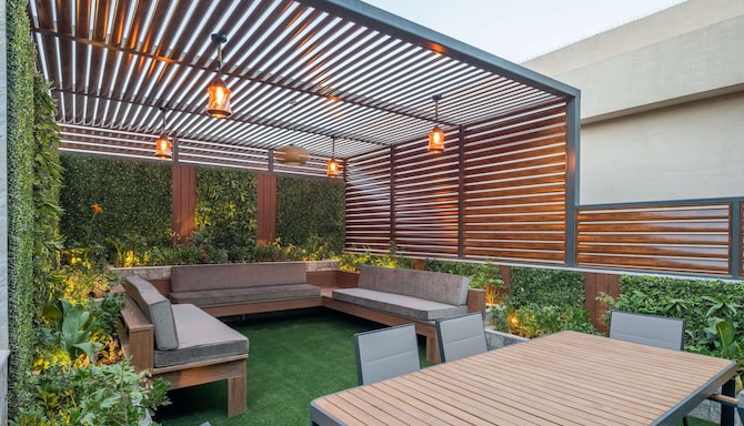 Radisson Blu Hotel, Riyadh Qurtuba - Royal Suite outdoor terrace