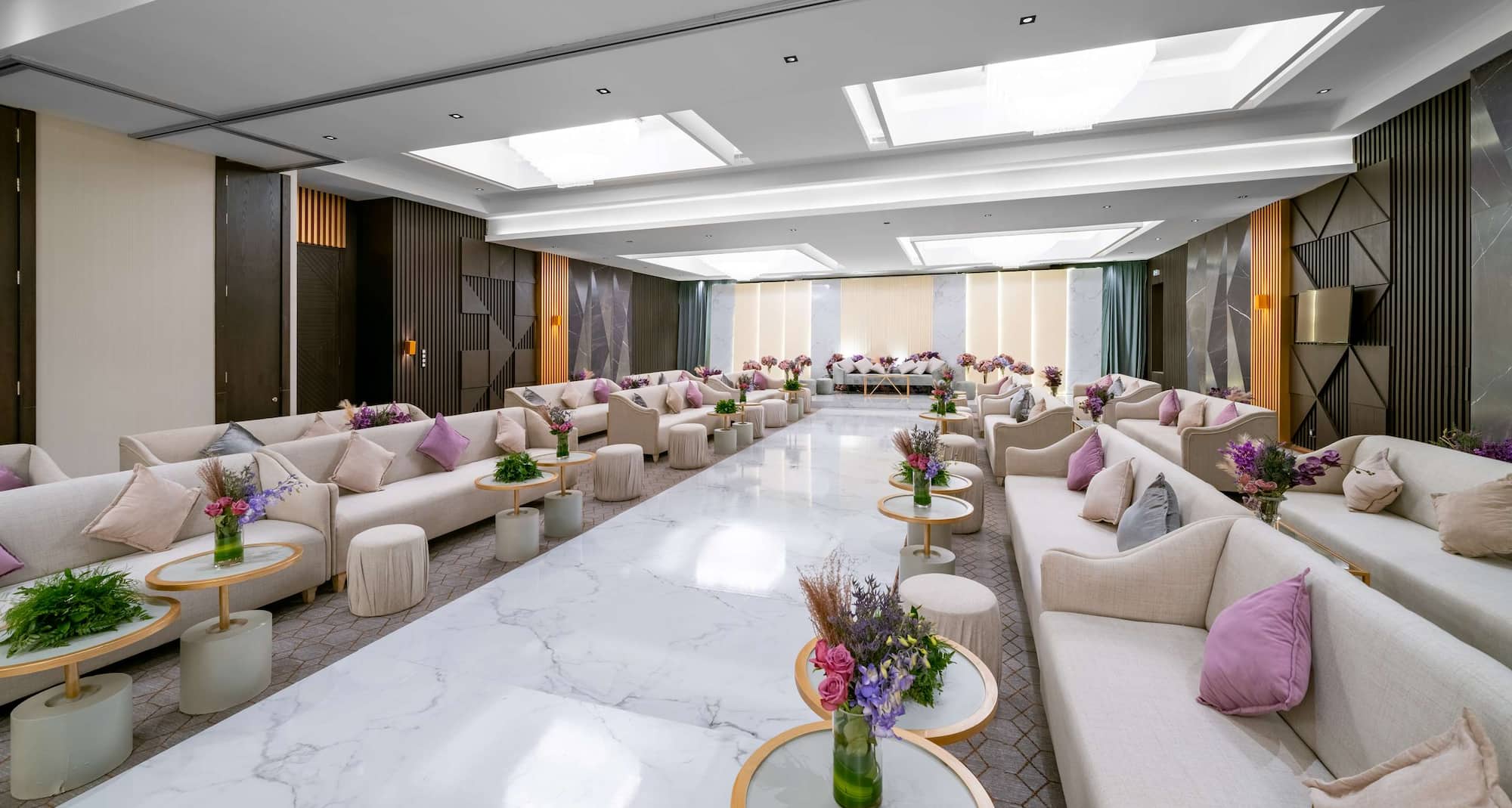 Radisson Blu Hotel, Riyadh Qurtuba - Al Jadah banquet hall 1&2 wedding set-up