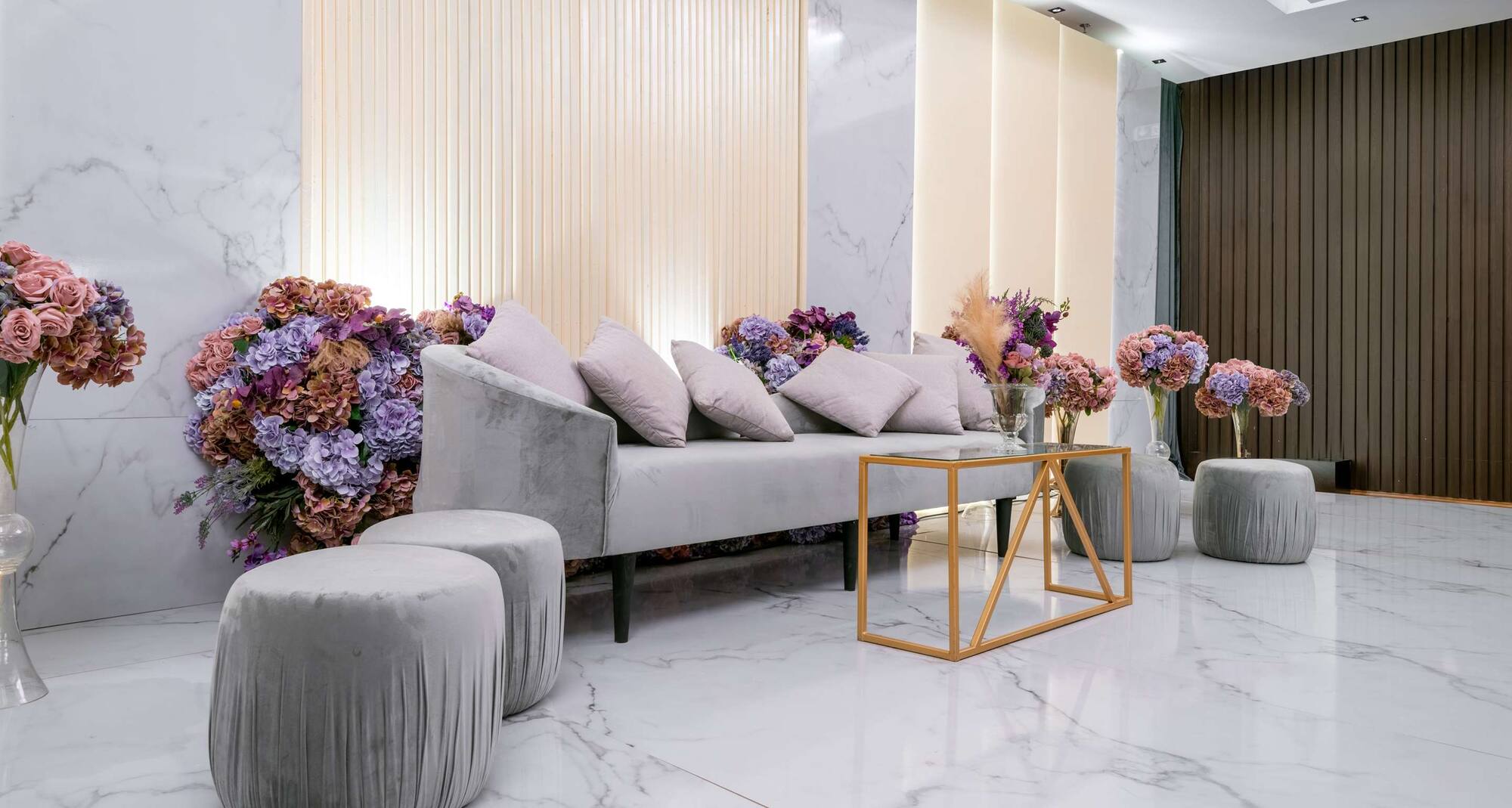 利雅得库尔图巴丽笙酒店 - Al Jadah宴会厅婚礼舞台